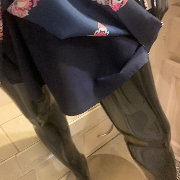 Crown & ivy Tunic - Picture 7 of 8